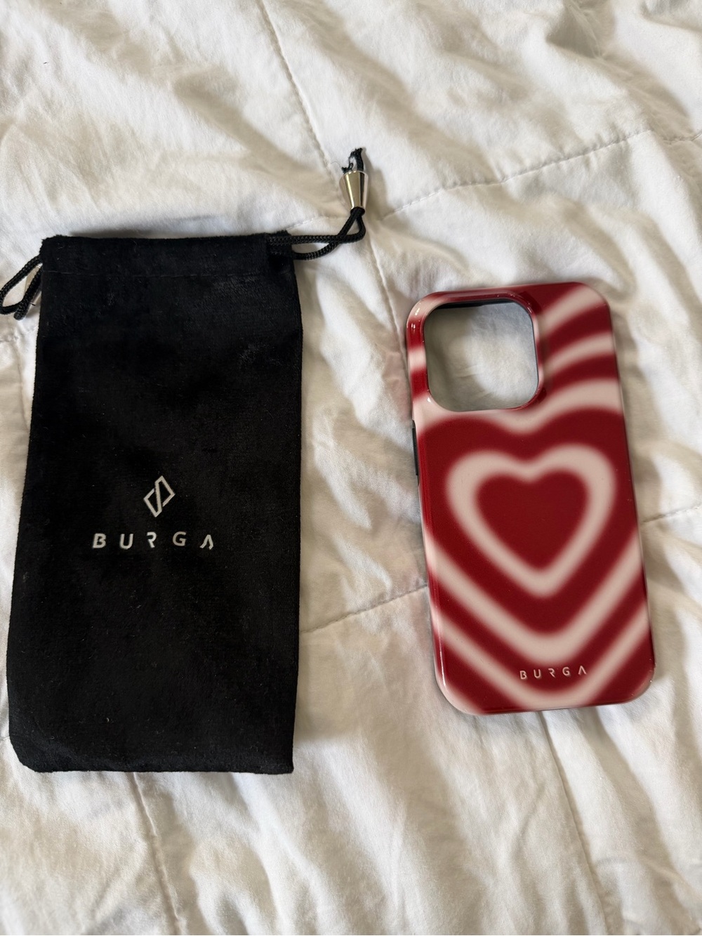 Burga IPhone 15 pro heart case
